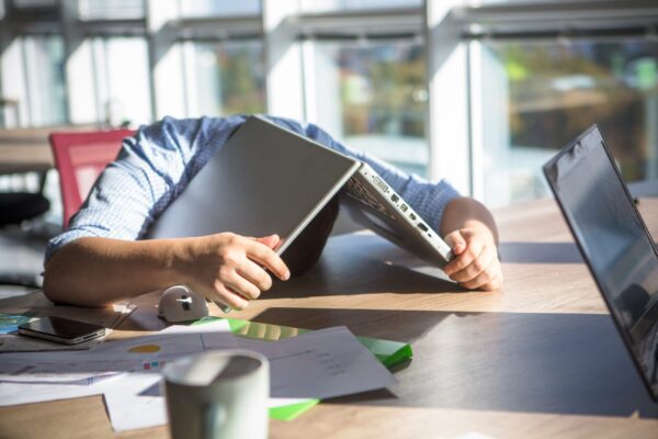 Student overwhelmed by planning his future